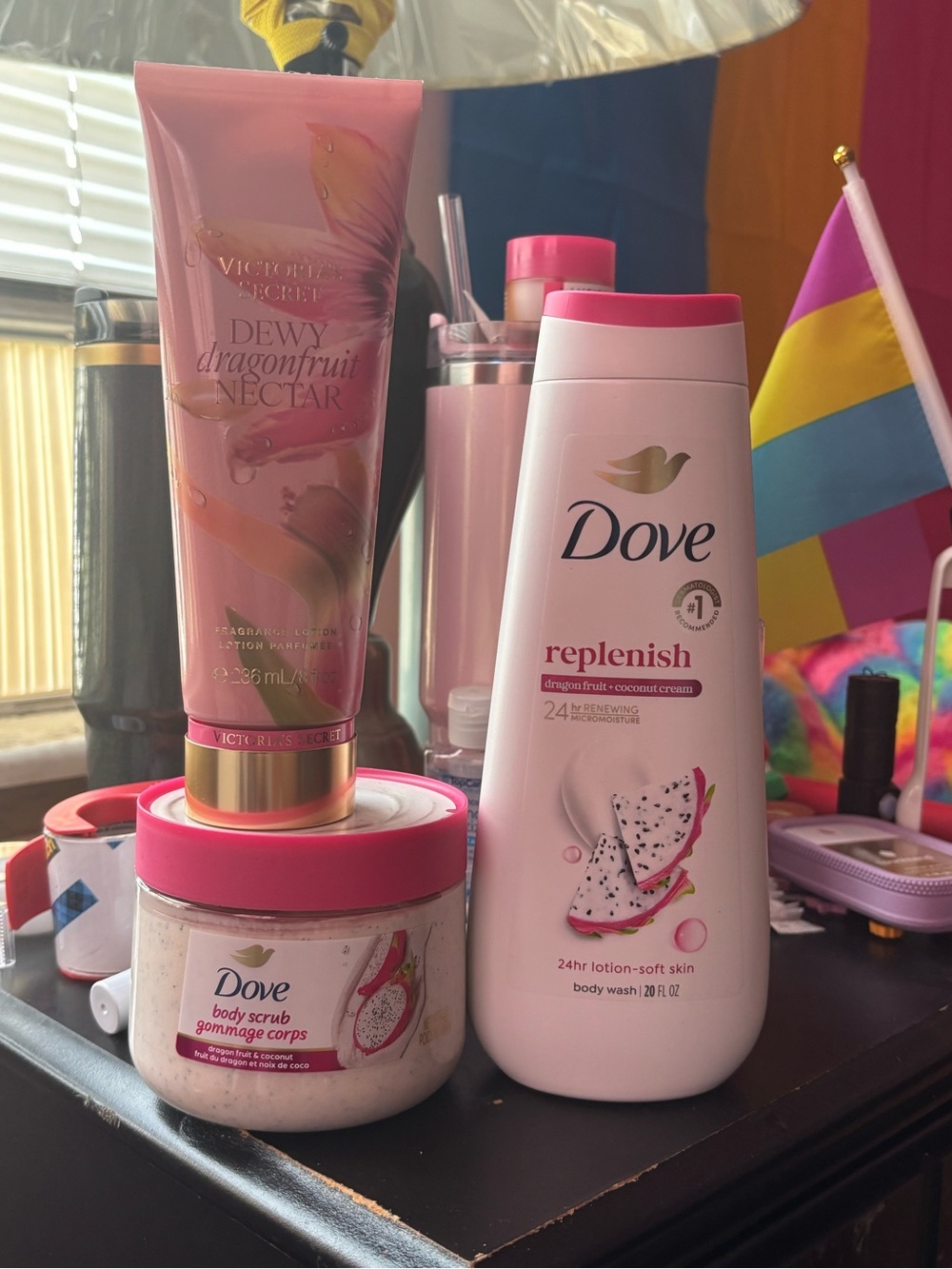 Dove Replenish Dragon Fruit + Coconut Cream Body Wash — Pink - Picture 2 of 2